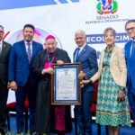 Senadores reconocen la trayectoria pastoral de monseñor Ramón Benito de la Rosa y Carpio