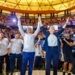 Carolina Mejía presenta a Ricardo de los Santos como su jefe de campaña