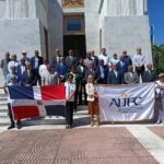 ALIFC conmemora 24 aniversario de su fundación con ofrenda floral en el Altar de la Patria