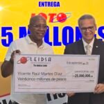 LEIDSA entrega RD$25 millones a agente inmobiliario ganador del Loto