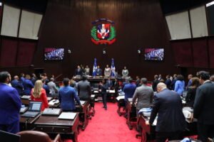 CD busca transformar sistema escolar con nuevos idiomas, educación financiera y prevención sísmica