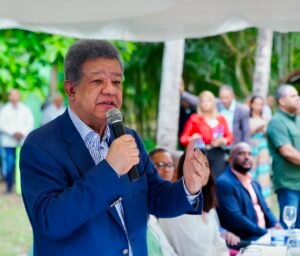Leonel retoma agenda territorial y encabezará este domingo juramentación en San Cristóbal