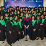 IGLOBAL gradúa a 241 nuevos profesionales en acto encabezado por Leonel Fernández