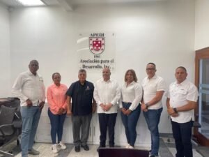 Director de DIGECAC Rodolfo Valera realiza visita al Director Ejecutivo de APEDI, Saúl Abreu