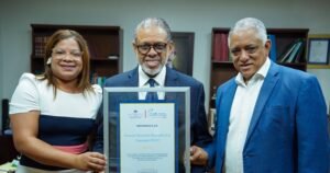 Desarrollo de la Comunidad recibe reconocimiento de la Dirección de Ética e Integridad Gubernamental